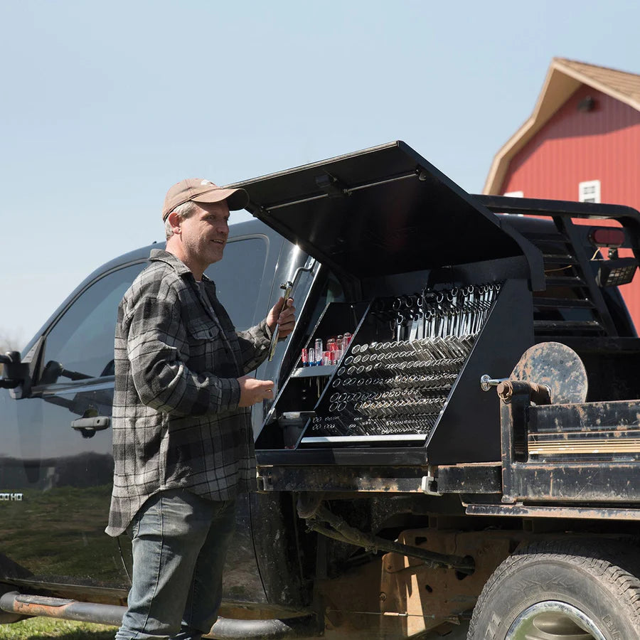 XL450B black toolbox in use